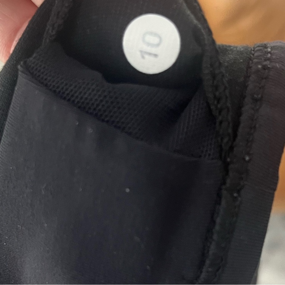 Lululemon Lighten Up Bra - Picture 5 of 5